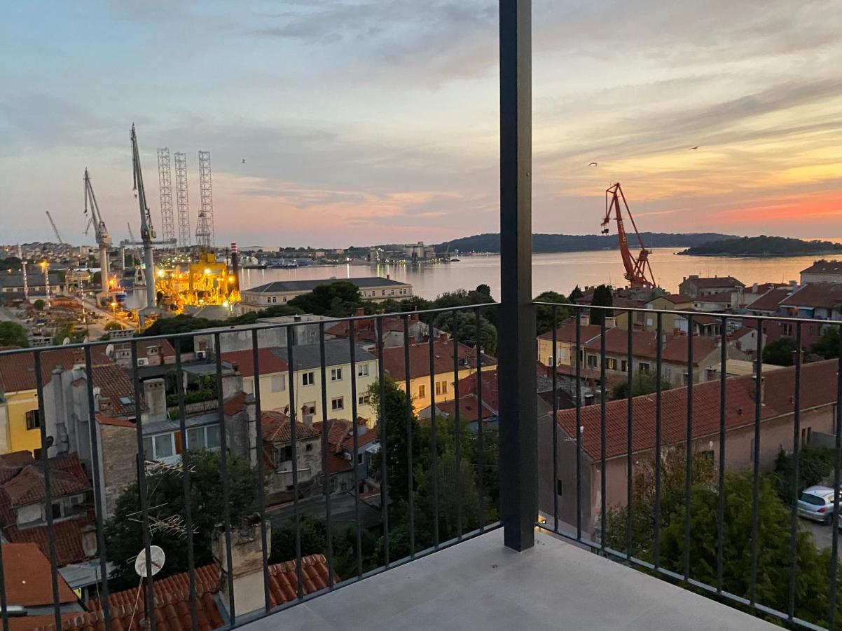 Castropola Views With Private Parking Pula Exterior foto
