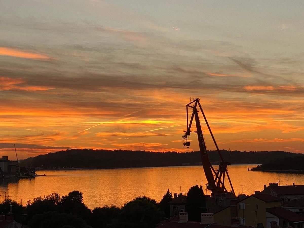 Castropola Views With Private Parking Pula Exterior foto